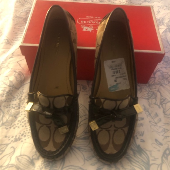 COACH LOAFERS - Picture 1 of 5